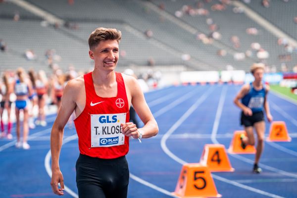 Tom Klose (TSV Bayer 04 Leverkusen) vor dem 800m Halbfinale waehrend der deutschen Leichtathletik-Meisterschaften im Olympiastadion am 25.06.2022 in Berlin